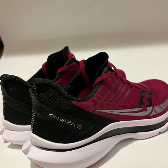 Kinvara 12 Women Formfit PWRRun shoes size 11 - Picture 4 of 7